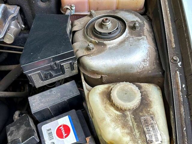 Серый ВАЗ Priora, объемом двигателя 1.6 л и пробегом 91 тыс. км за 2100 $, фото 4 на Automoto.ua