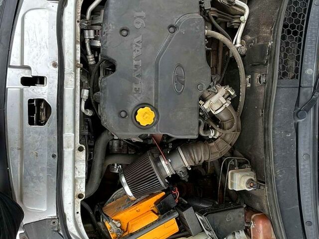 Сірий ВАЗ Priora, об'ємом двигуна 1.6 л та пробігом 154 тис. км за 2350 $, фото 5 на Automoto.ua