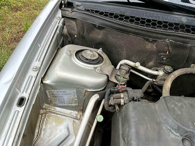 Сірий ВАЗ Priora, об'ємом двигуна 1.6 л та пробігом 154 тис. км за 2350 $, фото 8 на Automoto.ua