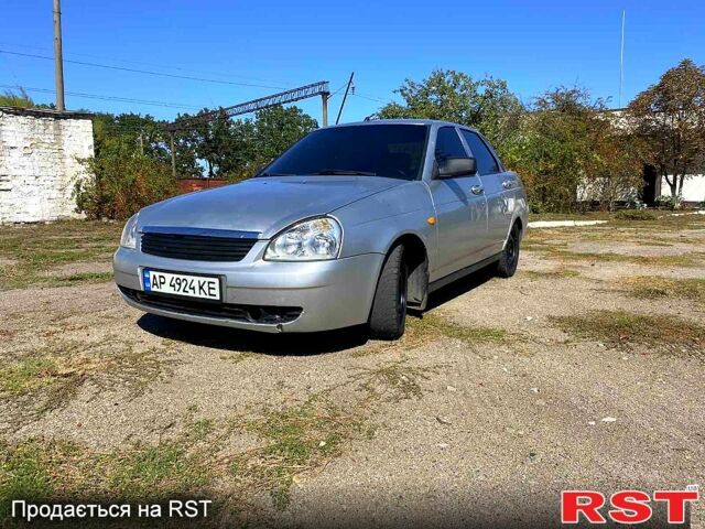 Серый ВАЗ Priora, объемом двигателя 1.6 л и пробегом 111 тыс. км за 2000 $, фото 1 на Automoto.ua