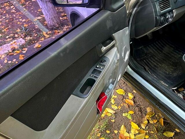 Серый ВАЗ Priora, объемом двигателя 1.6 л и пробегом 91 тыс. км за 2100 $, фото 2 на Automoto.ua