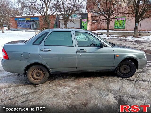 Серый ВАЗ Priora, объемом двигателя 1.6 л и пробегом 63 тыс. км за 3700 $, фото 3 на Automoto.ua