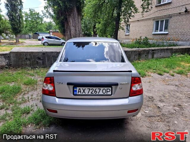 Серый ВАЗ Priora, объемом двигателя 1.6 л и пробегом 200 тыс. км за 2300 $, фото 3 на Automoto.ua
