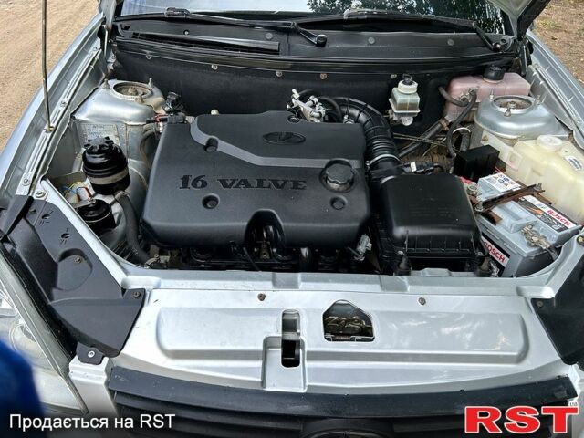 Сірий ВАЗ Priora, об'ємом двигуна 1.6 л та пробігом 151 тис. км за 2500 $, фото 7 на Automoto.ua