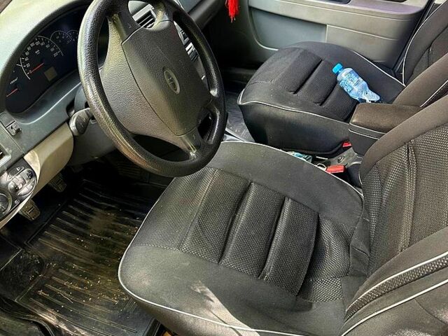 Серый ВАЗ Priora, объемом двигателя 1.6 л и пробегом 91 тыс. км за 2100 $, фото 3 на Automoto.ua