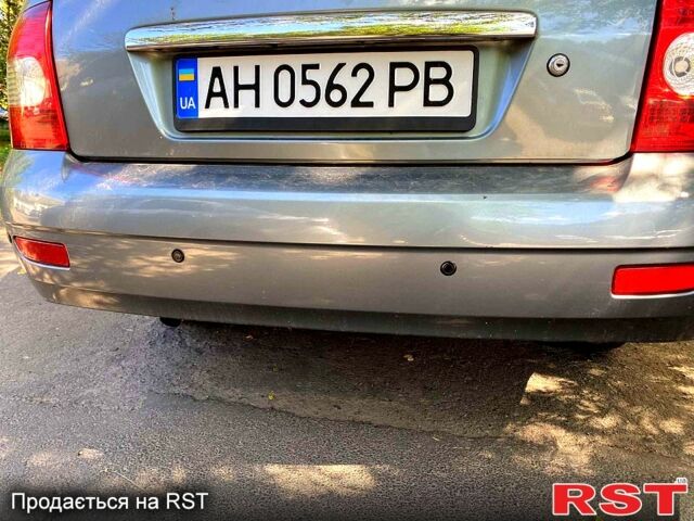 Серый ВАЗ Priora, объемом двигателя 1.6 л и пробегом 170 тыс. км за 3500 $, фото 3 на Automoto.ua