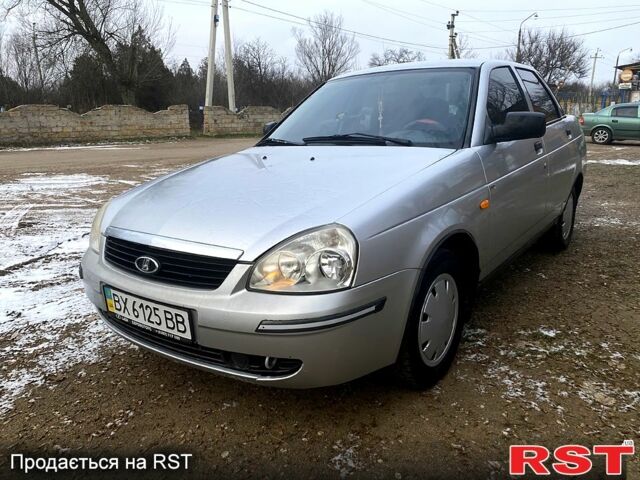 Серый ВАЗ Priora, объемом двигателя 1.6 л и пробегом 1150 тыс. км за 3500 $, фото 1 на Automoto.ua