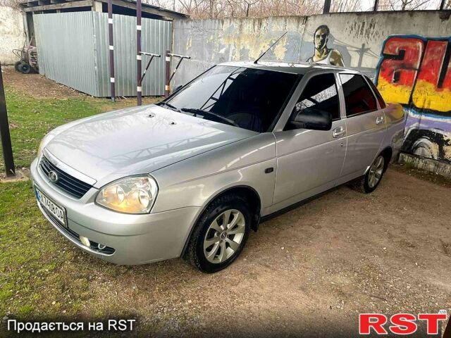 Серый ВАЗ Priora, объемом двигателя 1.6 л и пробегом 129 тыс. км за 3100 $, фото 1 на Automoto.ua