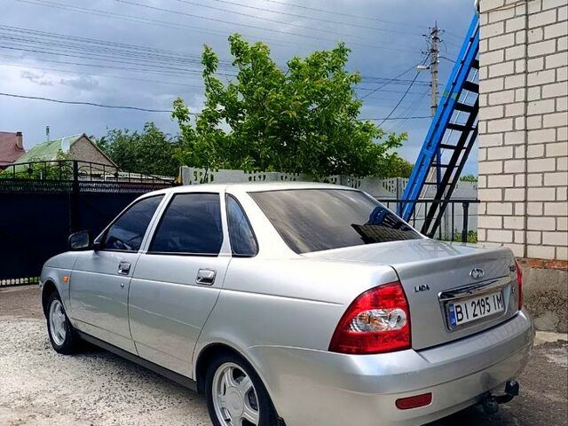 Серый ВАЗ Priora, объемом двигателя 1.6 л и пробегом 53 тыс. км за 4800 $, фото 3 на Automoto.ua