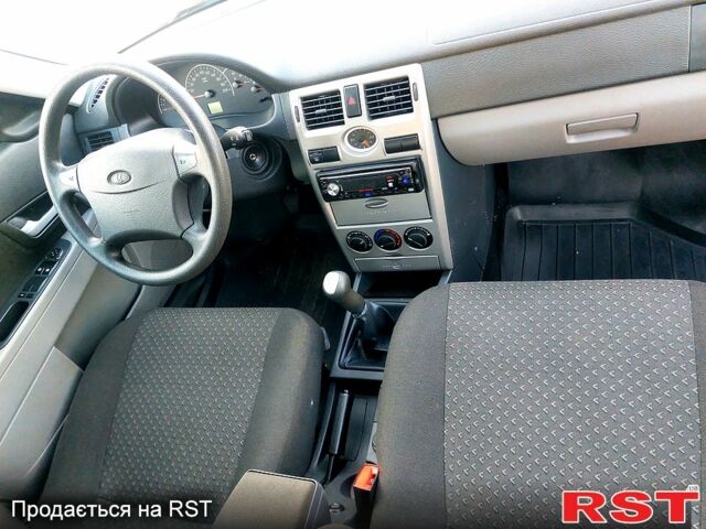 Серый ВАЗ Priora, объемом двигателя 1.6 л и пробегом 11 тыс. км за 5500 $, фото 2 на Automoto.ua