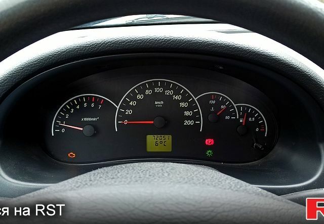 Серый ВАЗ Priora, объемом двигателя 1.6 л и пробегом 72 тыс. км за 2700 $, фото 8 на Automoto.ua