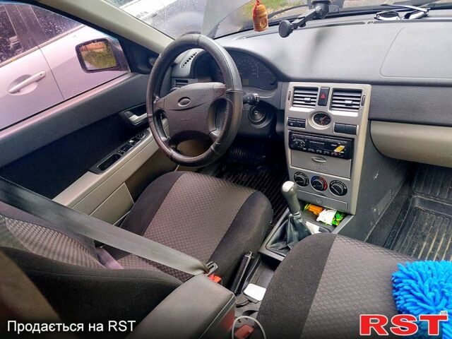 Серый ВАЗ Priora, объемом двигателя 1.6 л и пробегом 0 тыс. км за 3000 $, фото 4 на Automoto.ua