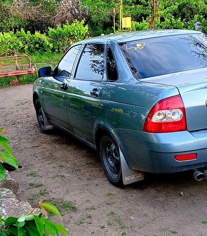 Серый ВАЗ Priora, объемом двигателя 1.6 л и пробегом 220 тыс. км за 2000 $, фото 2 на Automoto.ua