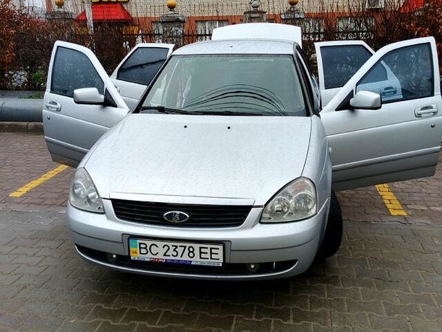 Серый ВАЗ Priora, объемом двигателя 1.6 л и пробегом 212 тыс. км за 3300 $, фото 9 на Automoto.ua