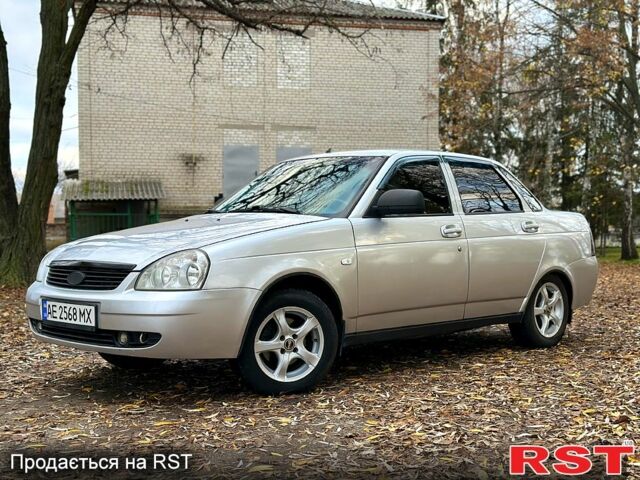 Серый ВАЗ Priora, объемом двигателя 1.6 л и пробегом 182 тыс. км за 3500 $, фото 2 на Automoto.ua