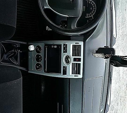 Серый ВАЗ Priora, объемом двигателя 1.6 л и пробегом 240 тыс. км за 3500 $, фото 1 на Automoto.ua