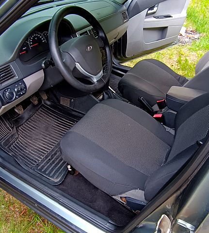 Сірий ВАЗ Priora, об'ємом двигуна 1.6 л та пробігом 135 тис. км за 4300 $, фото 5 на Automoto.ua
