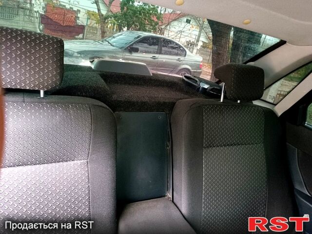 Серый ВАЗ Priora, объемом двигателя 1.6 л и пробегом 330 тыс. км за 1950 $, фото 4 на Automoto.ua