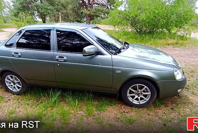 Сірий ВАЗ Priora, об'ємом двигуна 1.6 л та пробігом 135 тис. км за 4300 $, фото 1 на Automoto.ua