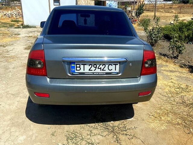 Серый ВАЗ Priora, объемом двигателя 1.6 л и пробегом 128 тыс. км за 3400 $, фото 3 на Automoto.ua