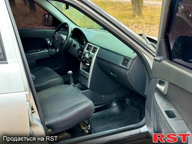 Серый ВАЗ Priora, объемом двигателя 1.6 л и пробегом 182 тыс. км за 3500 $, фото 8 на Automoto.ua