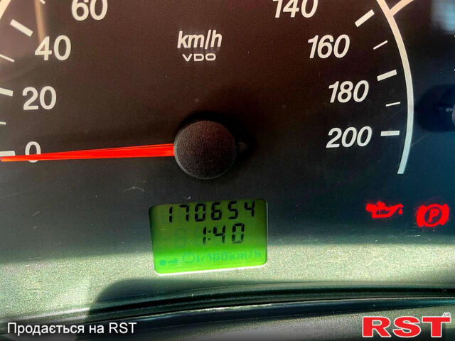 Серый ВАЗ Priora, объемом двигателя 1.6 л и пробегом 170 тыс. км за 3000 $, фото 5 на Automoto.ua