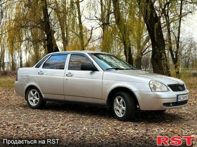 Серый ВАЗ Priora, объемом двигателя 1.6 л и пробегом 182 тыс. км за 3500 $, фото 3 на Automoto.ua