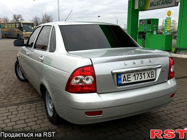 Серый ВАЗ Priora, объемом двигателя 1.6 л и пробегом 172 тыс. км за 3400 $, фото 2 на Automoto.ua