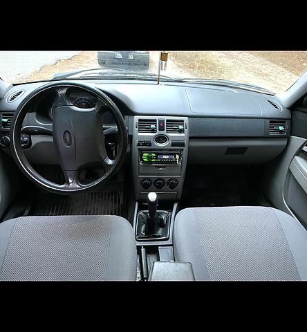 Серый ВАЗ Priora, объемом двигателя 1.6 л и пробегом 127 тыс. км за 2500 $, фото 4 на Automoto.ua