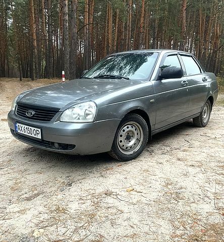 Серый ВАЗ Priora, объемом двигателя 1.6 л и пробегом 127 тыс. км за 2500 $, фото 5 на Automoto.ua