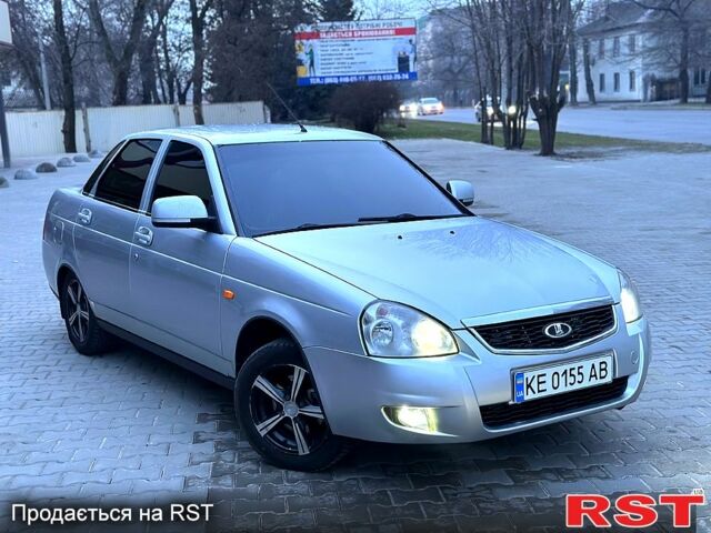 Серый ВАЗ Priora, объемом двигателя 1.6 л и пробегом 290 тыс. км за 3300 $, фото 1 на Automoto.ua