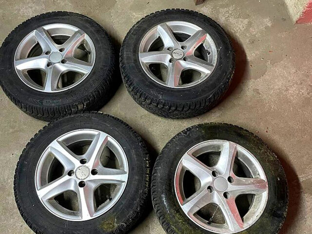 Серый ВАЗ Priora, объемом двигателя 1.6 л и пробегом 170 тыс. км за 3000 $, фото 2 на Automoto.ua