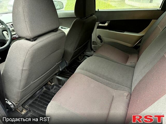 Серый ВАЗ Priora, объемом двигателя 1.6 л и пробегом 139 тыс. км за 3750 $, фото 9 на Automoto.ua