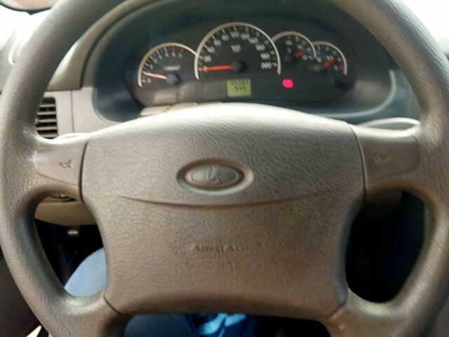 Серый ВАЗ Priora, объемом двигателя 1.6 л и пробегом 112 тыс. км за 2900 $, фото 7 на Automoto.ua