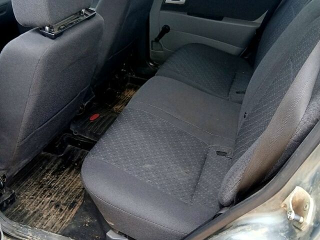 Серый ВАЗ Priora, объемом двигателя 1.6 л и пробегом 127 тыс. км за 2800 $, фото 2 на Automoto.ua