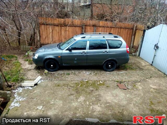Серый ВАЗ Priora, объемом двигателя 1.6 л и пробегом 207 тыс. км за 1200 $, фото 1 на Automoto.ua