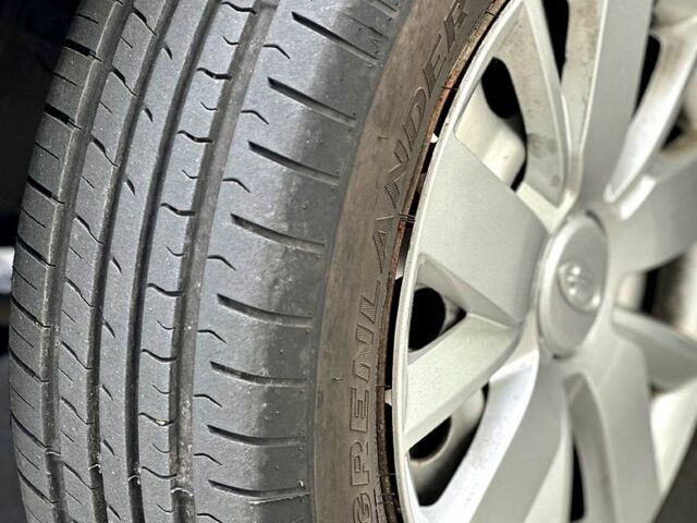 Серый ВАЗ Priora, объемом двигателя 1.6 л и пробегом 0 тыс. км за 2000 $, фото 6 на Automoto.ua