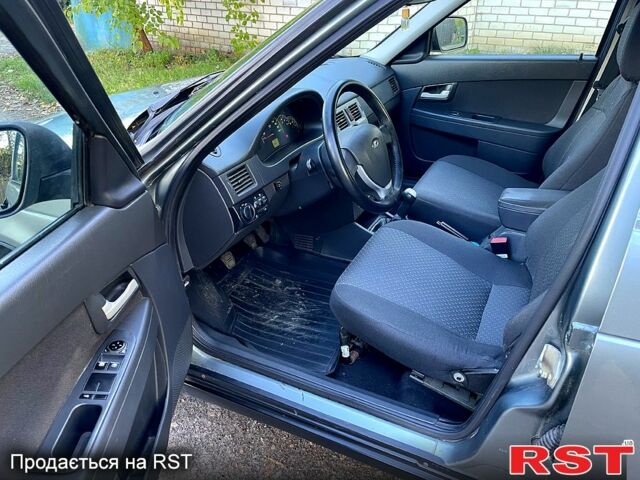 Серый ВАЗ Priora, объемом двигателя 1.6 л и пробегом 93 тыс. км за 2999 $, фото 10 на Automoto.ua