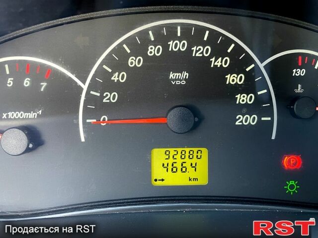 Серый ВАЗ Priora, объемом двигателя 1.6 л и пробегом 93 тыс. км за 2999 $, фото 6 на Automoto.ua