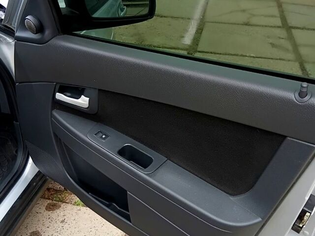 Серый ВАЗ Priora, объемом двигателя 1.6 л и пробегом 87 тыс. км за 3200 $, фото 11 на Automoto.ua