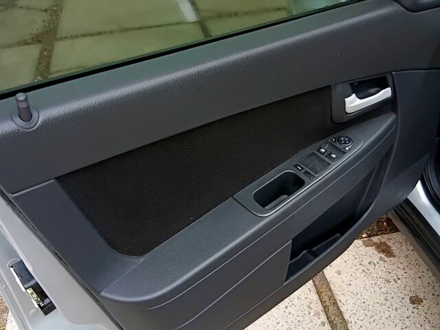 Сірий ВАЗ Priora, об'ємом двигуна 1.6 л та пробігом 87 тис. км за 3200 $, фото 9 на Automoto.ua