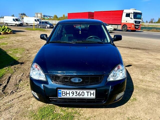 Синий ВАЗ Priora, объемом двигателя 1.6 л и пробегом 189 тыс. км за 2850 $, фото 2 на Automoto.ua
