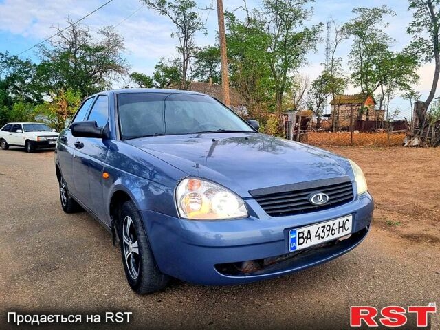 Синій ВАЗ Priora, об'ємом двигуна 1.6 л та пробігом 254 тис. км за 2750 $, фото 1 на Automoto.ua