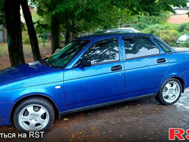Синий ВАЗ Priora, объемом двигателя 1.6 л и пробегом 177 тыс. км за 1650 $, фото 6 на Automoto.ua
