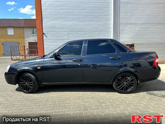 Синий ВАЗ Priora, объемом двигателя 1.6 л и пробегом 170 тыс. км за 3500 $, фото 1 на Automoto.ua