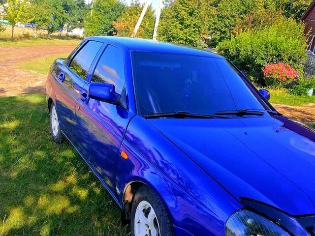 Синий ВАЗ Priora, объемом двигателя 1.6 л и пробегом 196 тыс. км за 2800 $, фото 4 на Automoto.ua