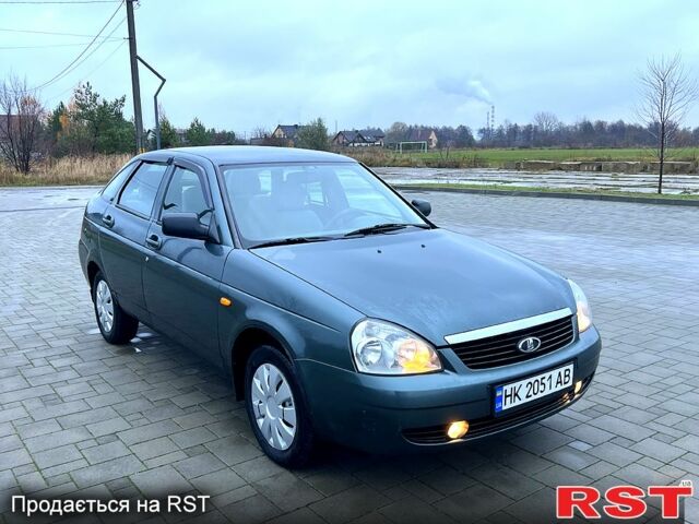 Зеленый ВАЗ Priora, объемом двигателя 1.6 л и пробегом 148 тыс. км за 3300 $, фото 4 на Automoto.ua