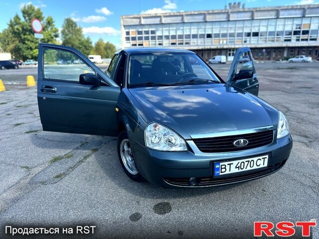 Зеленый ВАЗ Priora, объемом двигателя 1.6 л и пробегом 147 тыс. км за 2300 $, фото 5 на Automoto.ua