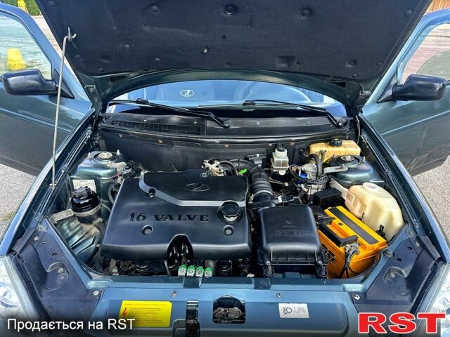 Зеленый ВАЗ Priora, объемом двигателя 1.6 л и пробегом 147 тыс. км за 2300 $, фото 8 на Automoto.ua