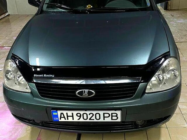 Зелений ВАЗ Priora, об'ємом двигуна 1.6 л та пробігом 180 тис. км за 2610 $, фото 4 на Automoto.ua